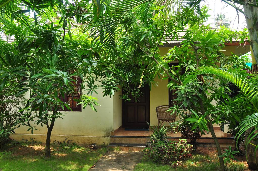 Sea Star Beach Homes Cherai Beach Esterno foto